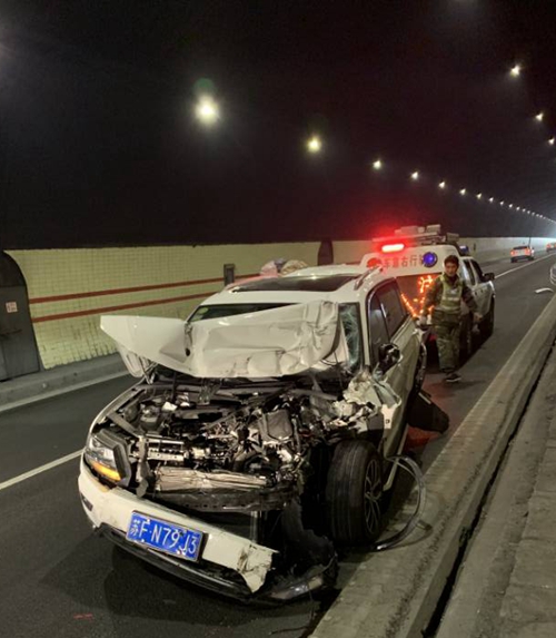 2019.1.28塘岭事故车 李新波_副本.jpg