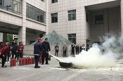 物业公司灭火演练1.jpg