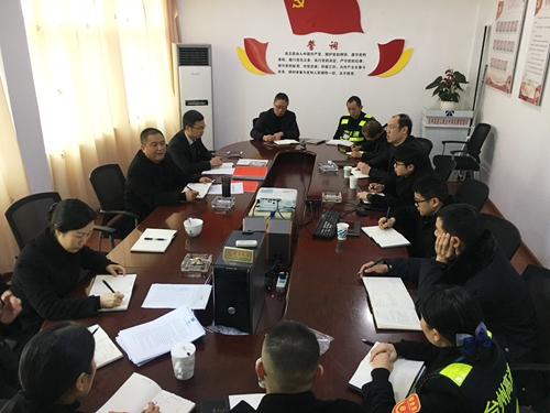 图为动员会现场(夏莲萍摄)_副本.jpg