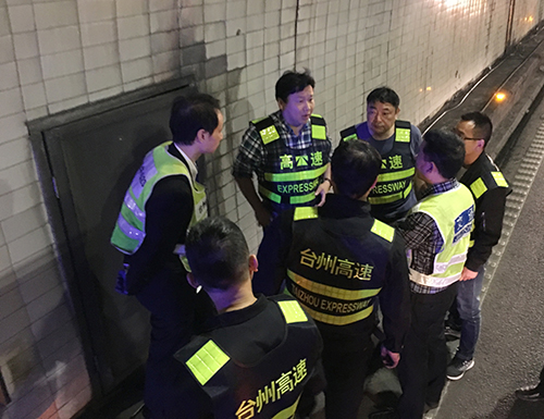2商讨现场金先华摄 99.jpg